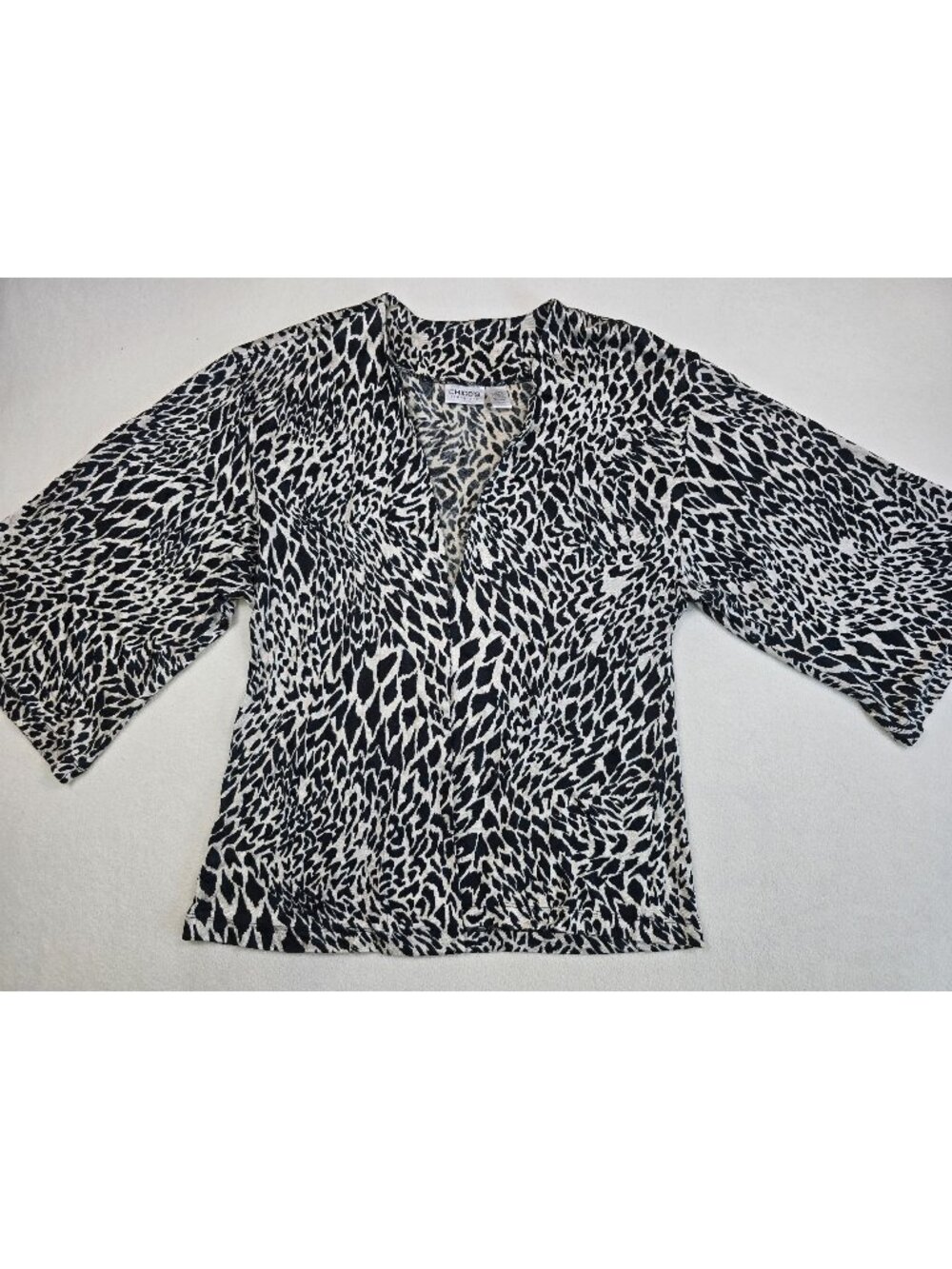 Chicos Travelers Size 2 Large Black & Gray Animal Print Cardigan Top